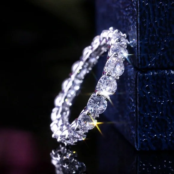 New 925 Sterling Silver Engagement Ring - Picture 1 of 6